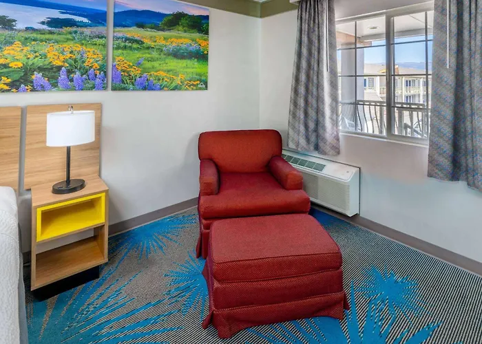 Days Inn By Wyndham Delta Co